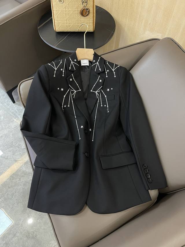 新款西装外套 Burberry 专柜顶级货 80% 羊毛面料 西装外套 黑色 蓝色 Smlxl